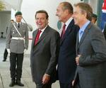 Schröder, Chirac og Blair før mødet. - Foto: AP 