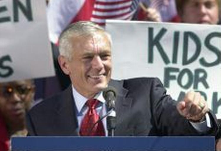 Wesley Clark kan udfordre Bush. - Foto: AP 