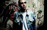 Zaki er kendt for eftertænksomme, upolerede raps og kreative lydkollager, hvor han blandt andet bruger nordafrikansk musik. Han er opvokset i Danmark som barn af en egyptisk far og dansk mor. - Foto: Pelle Rink 