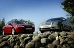 Mazda 6 (til venstre) og Toyota Avensis (her som stationcar) er oplagte konkurrenter. I denne sammenligning får Mazda 6 en kneben sejr. - Foto: Martin Zakora 