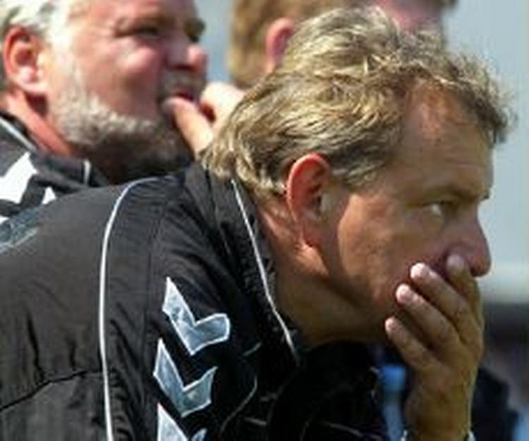 Ole Mørk er færdig på bænken i Frem. - Foto: Lars Poulsen 