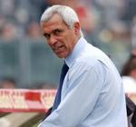 Inter har efter seks runder i den italienske Serie A tabt én kamp. Men også kun vundet to. Og så var det ud med Cuper og hele hans argentinske stab. - Foto: AP 