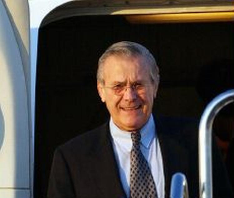 Den amerikanske forsvarsminister Donald Rumsfeld afviser, at den amerikanskledede styrke har problemer i Irak. - Foto: AP 