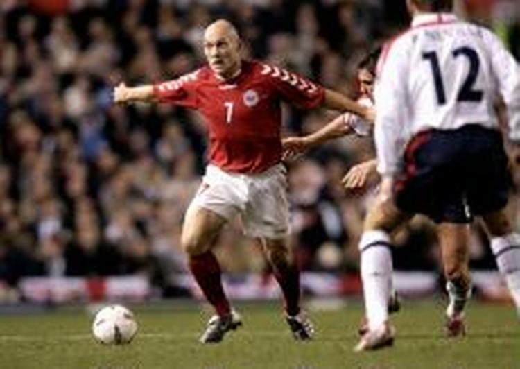 Thomas Gravesen der ydede en storslået indsats mod England håber, at både René Henriksen og Ebbe Sand vil blive i landsholdstruppen. - Foto: Pelle Rink 