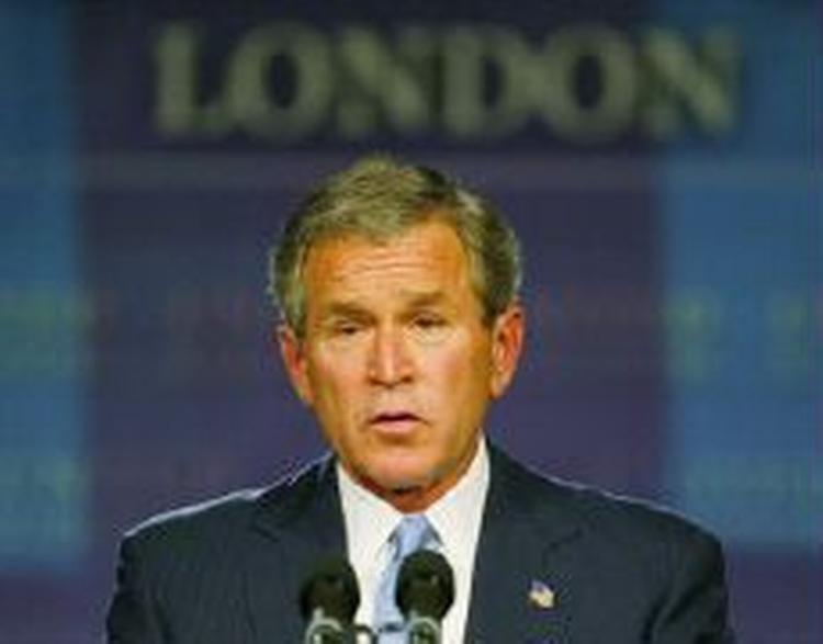 »Vi har pligt til at forsvare befolkningen, og denne pligt betyder somme tider, at man uskadeliggør voldelige mænd«, sagde Bush. - Foto: AP 