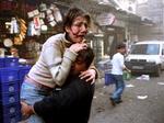 Sorg og rædsel ramte for anden gang på en uge millionbyen Istanbul i Tyrkiet, da nye terrorbomber krævede masser af nye, uskyldige ofre.   Foto. AP/Kudret Topcu 