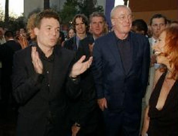 Michael Caine, til højre, skal spille med i den nye Batman-film. - Foto: AP 