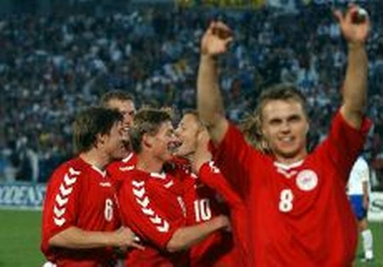 Hvis Danmark f.eks. trækker Frankrig, Spanien og Bulgarien, kan det være, at de danske arme kommer ned langs siden. - Foto: Finn Frandsen 