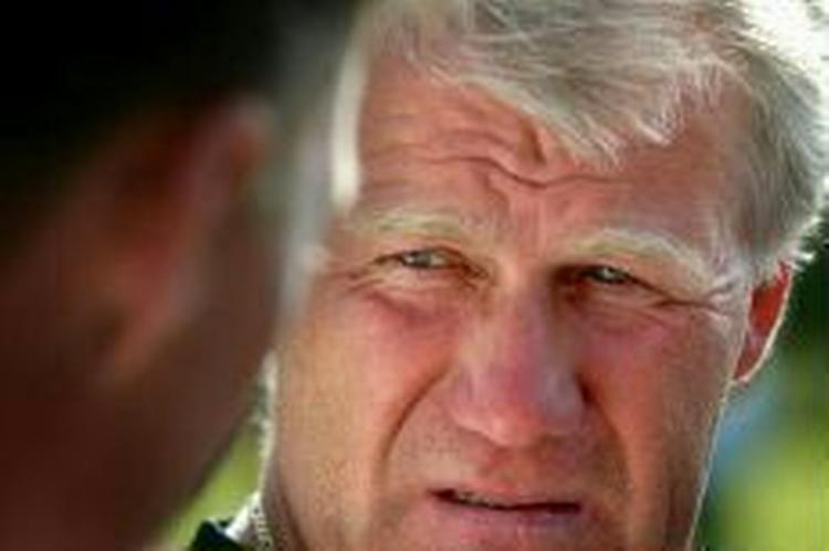 På fredag afgøres det, hvem Morten Olsen og resten af det danske landshold skal møde i kvalifikationsturneringen til VM i Tyskland. - Foto: Finn Frandsen 