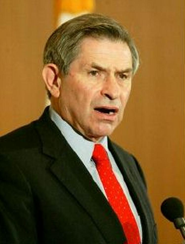 »At begrænse konkurrencen for kontrakter vil opmuntre til øget internationalt samarbejde i Irak og i fremtiden«, skriver USA's viceforsvarsminister Paul Wolfowitz i et notat. - Foto: AP 