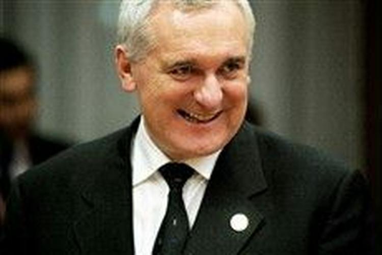 'Det er alt for tidligt at sige, hvad vi kan nå at gøre', siger den irske premierminister Bertie Ahern. - Foto: AP 