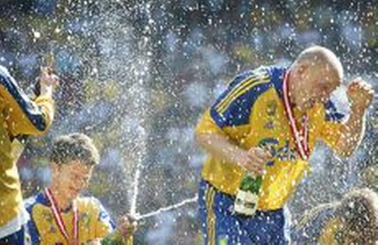 Pokalsejren i Parken til Brøndby var Michael Laudrups første pokal som træner. Næste finale kan blive spillet på Brøndby Stadion. - Foto: Lars Poulsen 