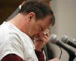 Gary Ridgway græd i retssalen i Seattle. - Foto: AP 