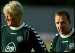 Morten Olsen og Keld Bordingaard fortsætter som trænerdup frem til 2006. - Foto: Lars Poulsen 