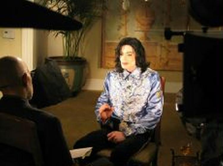 Michael Jackson under interviewet med journalisten Ed Bradley i 60 minutes. - Foto: AP 
