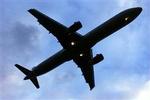 De massive passagerfly, der hver dag krydser Atlanten mellem USA og Europa, skal nu have bevæbnede vagter om bord.   Foto: Thomas Borberg 