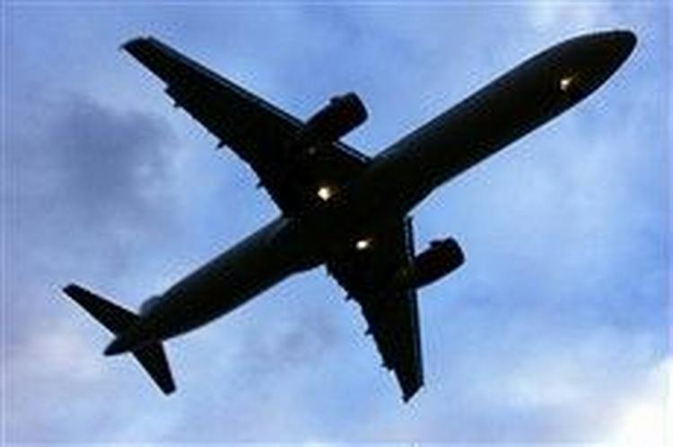 De massive passagerfly, der hver dag krydser Atlanten mellem USA og Europa, skal nu have bevæbnede vagter om bord.   Foto: Thomas Borberg 
