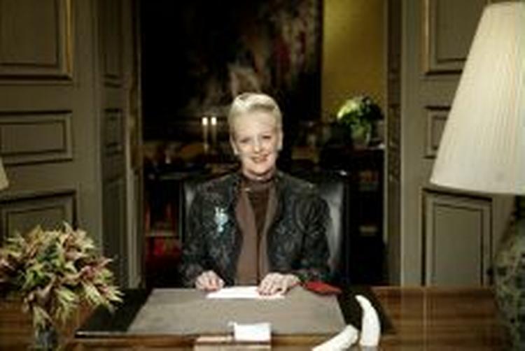 »Selv nok så mange e-mails og SMS-beskeder, og hvad det nu alt sammen hedder, kan ikke erstatte den personlige kontakt«, sagde dronningen. - Foto: Thomas Borberg 