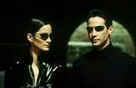 »Fascinerende underholdning« - Erik Jensen, Politiken. Sådan hed det i reklamen for den seneste Matrix film. Anmeldelsen var noget mere nuanceret. - Foto: Cinetext 