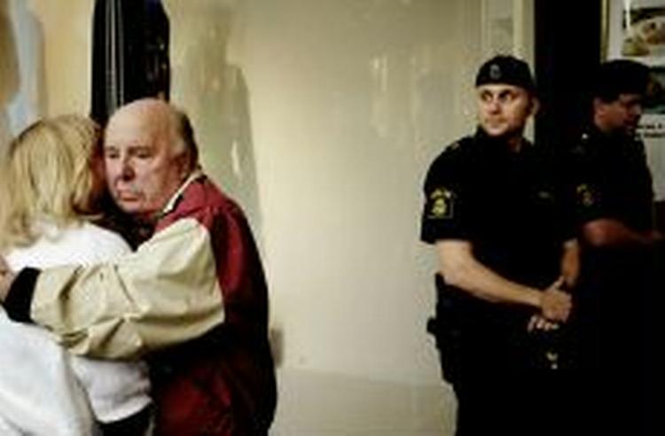 Sverige blev lammet af chok, da udenrigsminister Anna Lindh blev stukket ned i et stormagasin. Nu har en 25-årig mand tilstået at det var ham, der førte kniven. - Arkivfoto: Pelle Rink 