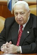 Ariel Sharon før regeringsmødet søndag. - Foto: AP 