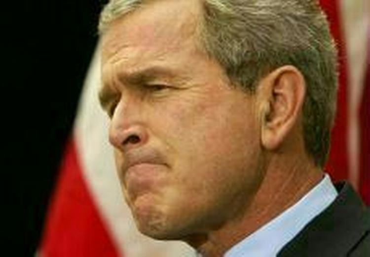 Bush rejser i øjeblikket rundt for at skaffe penge til at blive genvalgt. - Foto: AP 