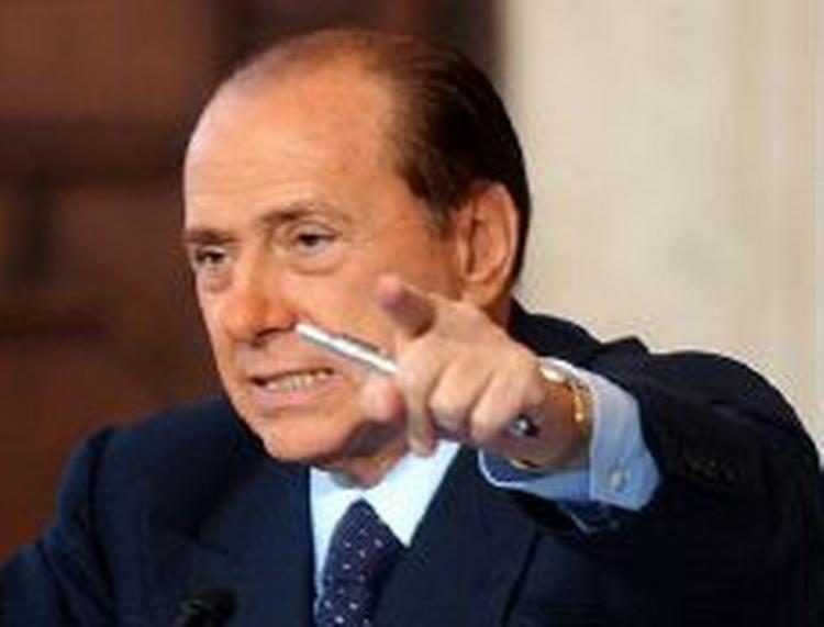 Silvio Berlusconi er mistænkt for at have bestukket en dommer. - Foto: AP 