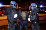 Med over 200 betjente på gaden udviste politiet i går »Show of Force«   en demonstration af styrke.   Foto: Pelle Rink 