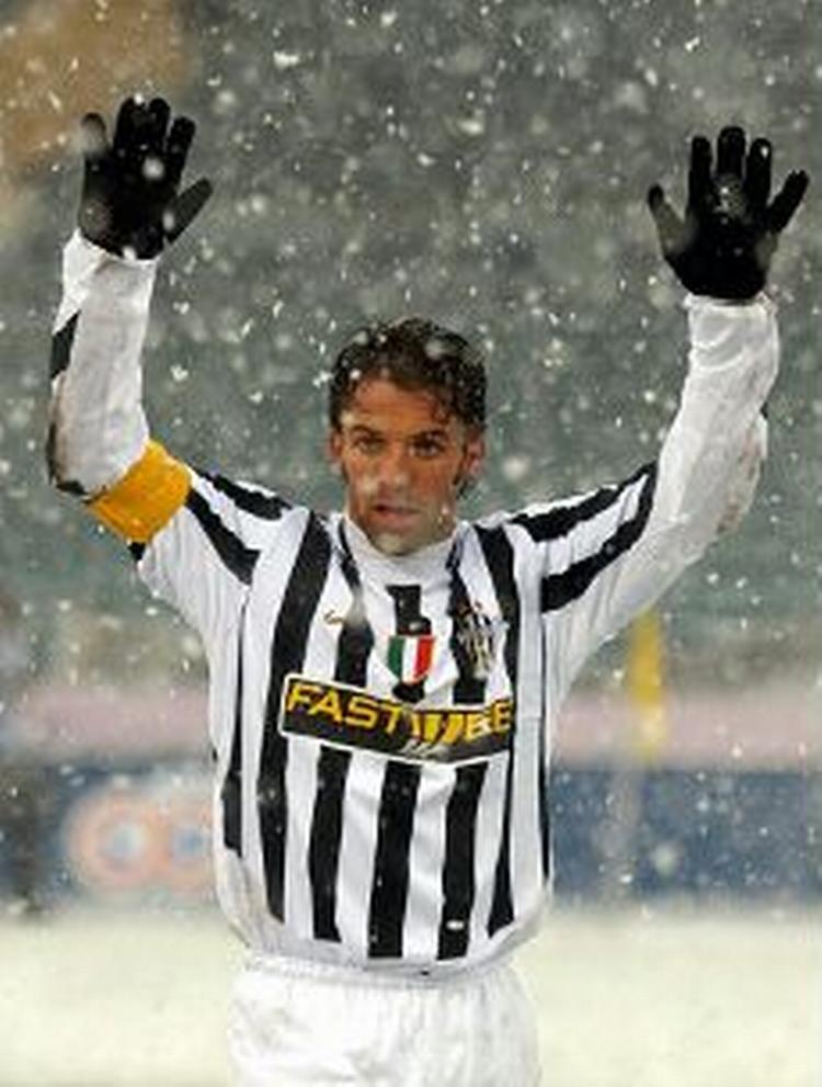 Alessandro Del Piero fejrer en scoring i Juventus-sejren. - Foto: AP 