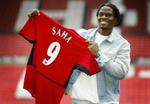 Louis Saha har overtaget Andy Coles trøje med ni-tallet på ryggen. - Foto: AP 