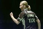 Camilla Martin har en overbelastningsskade i sit håndled. - Foto: Morten Langkilde 