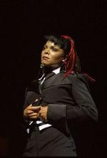 Janet Jackson er her i et ældre outfit fra en koncert i Forum. - Arkivfoto: Thomas Borberg 