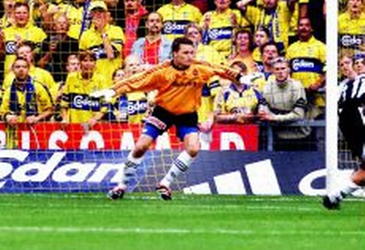 Jesper Christiansen i en kamp for OB mod Brøndby. - Foto: Thomas Wilmann 
