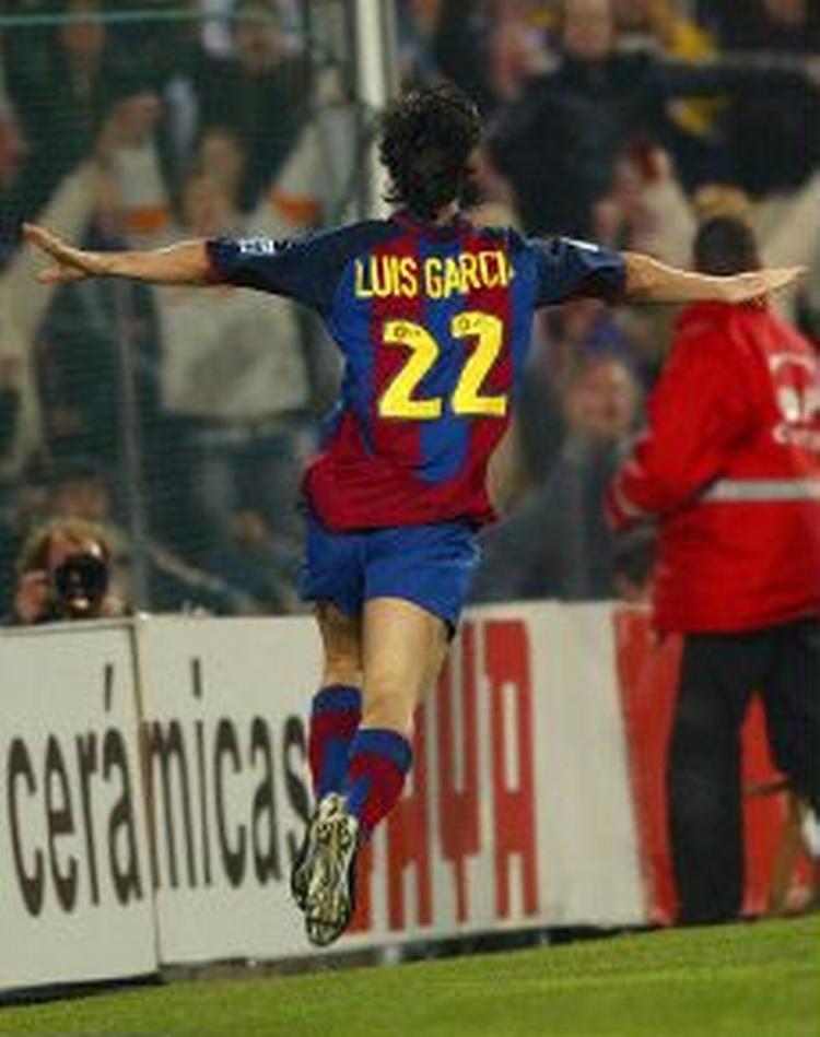 Med to minutter tilbage af første halvleg øgede Luis Garcia føringen til 3-1. - Foto: AP 