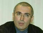 Rige russere prøver nu at købe oliemilliardæren Mikhail Khodorkovskij fri. - Foto: AP 