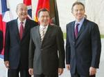 Højt humør, da Chirac, Schröder og Blair mødtes i Berlin. - Foto: AP 