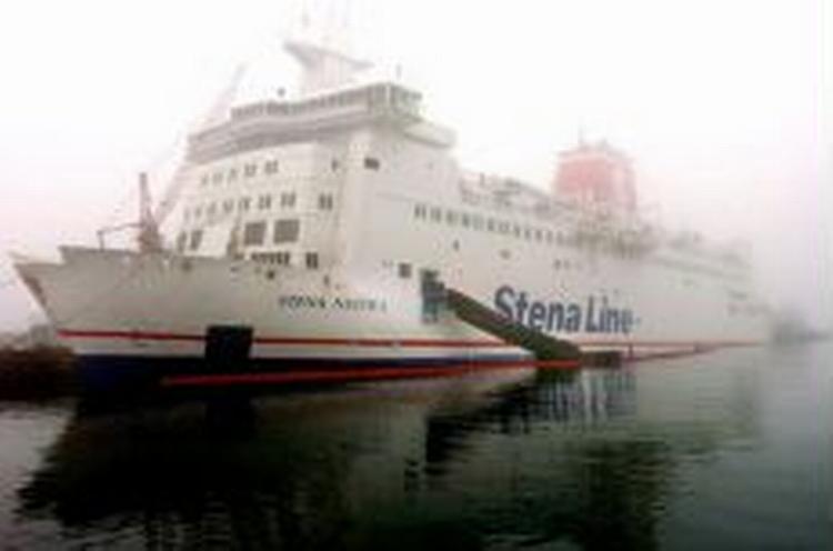 Stena Nautica blev bugseret i havn i Göteborg. - Foto: AP 