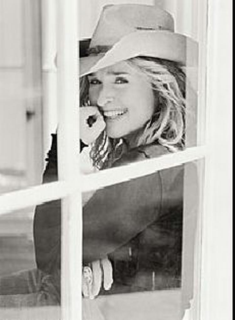 Moden kvinde. Melissa Etheridge tør investere sig selv og den modne kvindes følelser i sine lykkebrusende sange. - PR-foto 