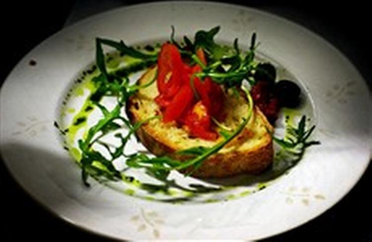 Sådan! Den klassiske bruchetta fås ikke meget bedre. - Foto: Camilla Stephan 