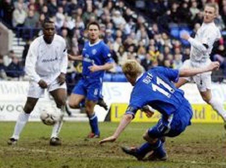 Damien Duff slog Chelseas sejr fast. - Foto: AP 