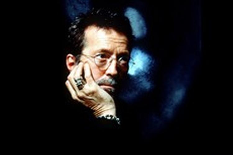 Claptons kopi. Eric Clapton fortolker Robert Johnsons musik med et lidt for nysseligt resultat til følge. - Foto: Finn Frandsen 