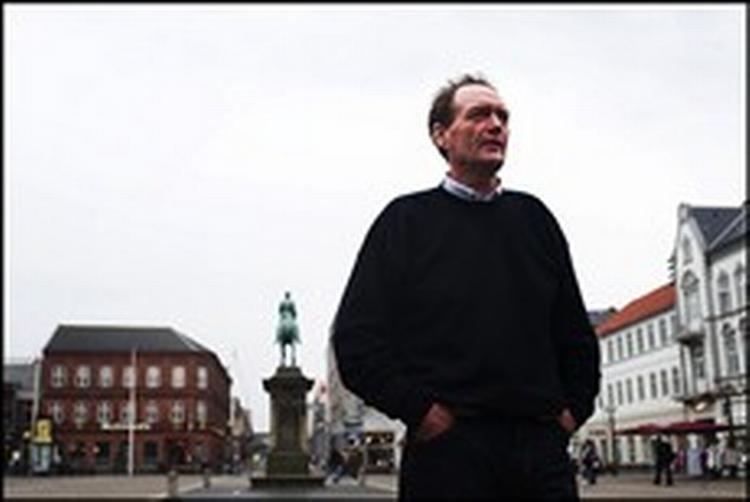 Rusmiddelkonsulent og tidligere lærer Jesper Schwartz: 'Som forældre skal vi have at vide, hvad børnene laver'. - Foto: Lars Skaaning 