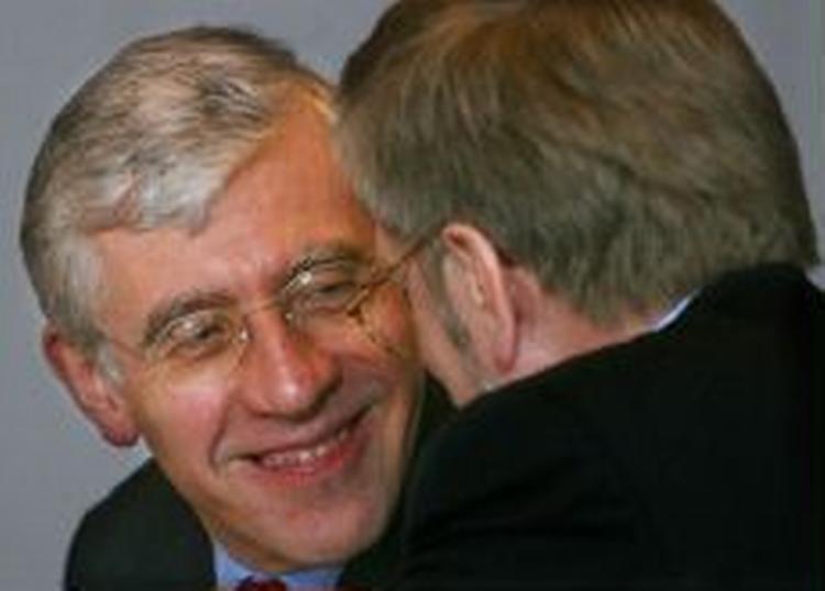 »Selvfølgelig skal Tyrkiet stadig gøre fremskridt, inden det er klart til EU-medlemskab. Men den tyrkiske regerings reformprogram har gjort en stor forskel«, sagde Jack Straw. - Foto: AP 