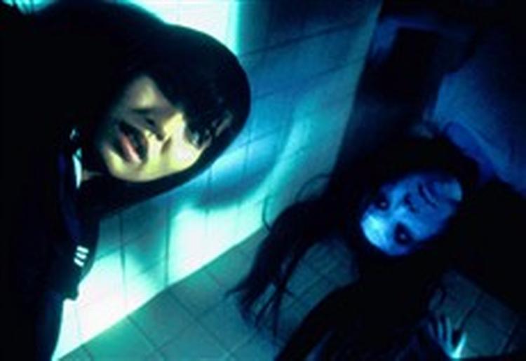 Japansk surrealisme. 'Ju-on' er mere stilistisk interessant end egentlig uhyggelig. - PR-foto: Miracle Film 