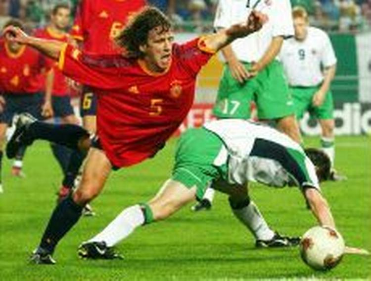 Carlos Puyol blev skadet i første halvleg af Barcelonas 0-0-kamp mod Celtic i torsdags. - Foto: AP 