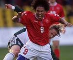 Patrick Mtiliga, her i en kamp for U21-landsholdet, er glad for sin nye kontrakt. - Arkivfoto: Morten Bjørn Jensen 