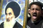 Størstedelen af Iraks shiamuslimske flertal støtter ayatollah Ali al-Sistani. - Foto: AP 