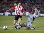 PSV får svært ved at komme videre. - Foto: AP 