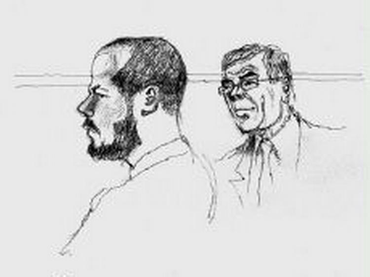 Fremstilling af Mijailovic i retten ved siden af forsvarer Althin (th). - Foto: AP 