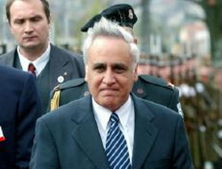 Katsav har i dag holdt møder med den ungarske præsident og landets udenrigsminister. - Foto: AP 